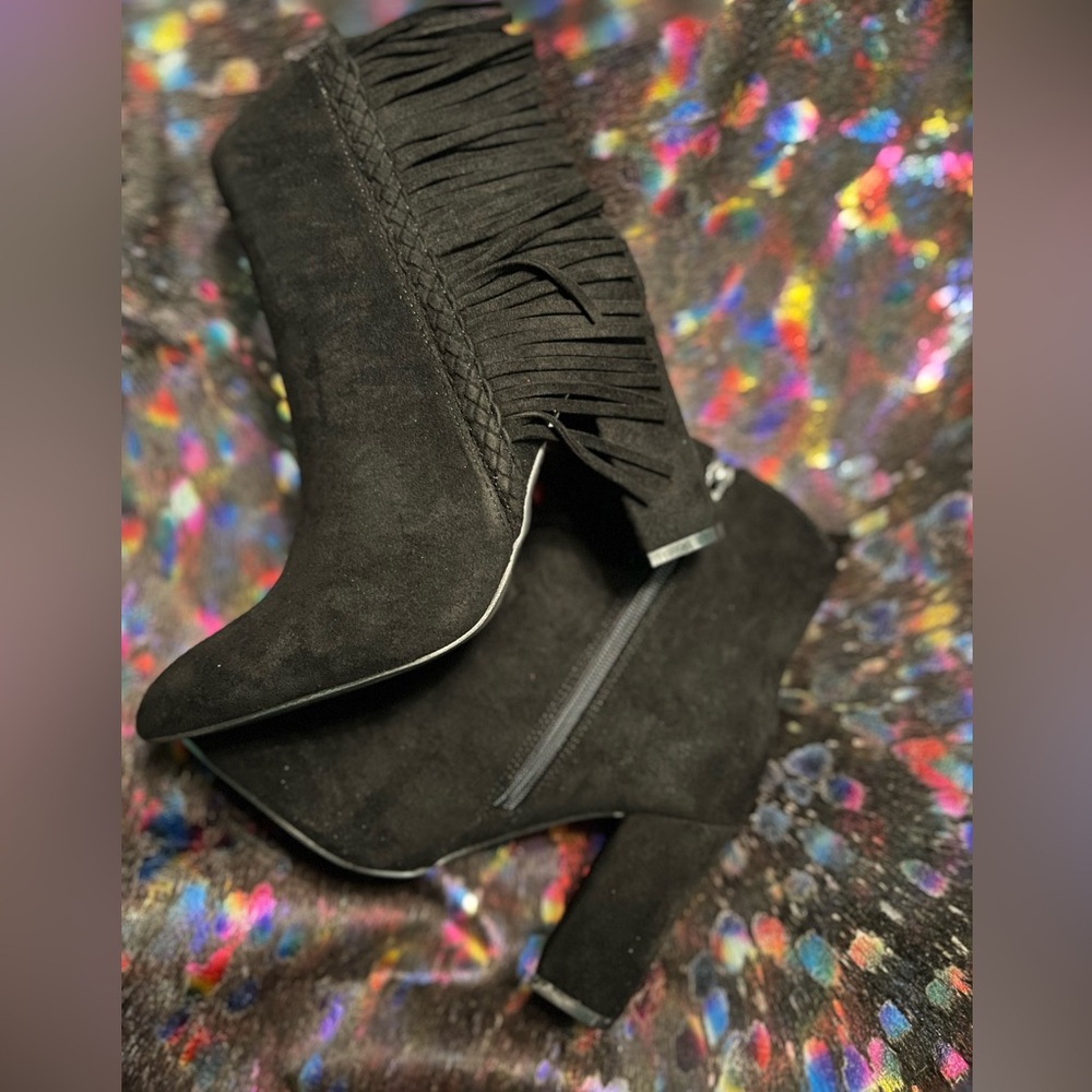 NIB 🖤 Bootie - Picture 3 of 4